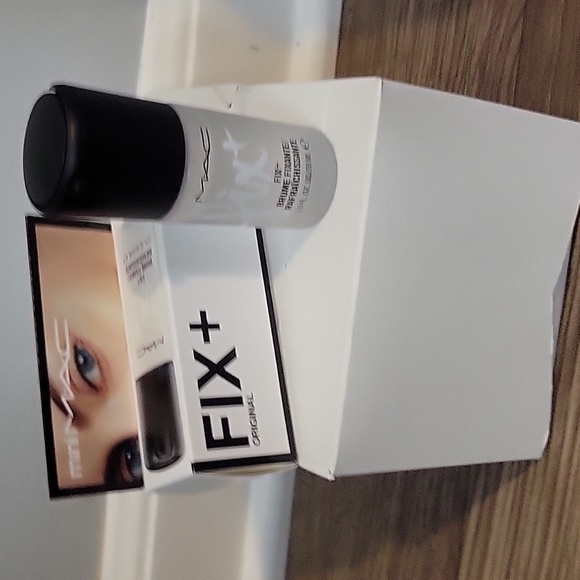 Prep+Prime Fix Mini - Picture 1 of 2